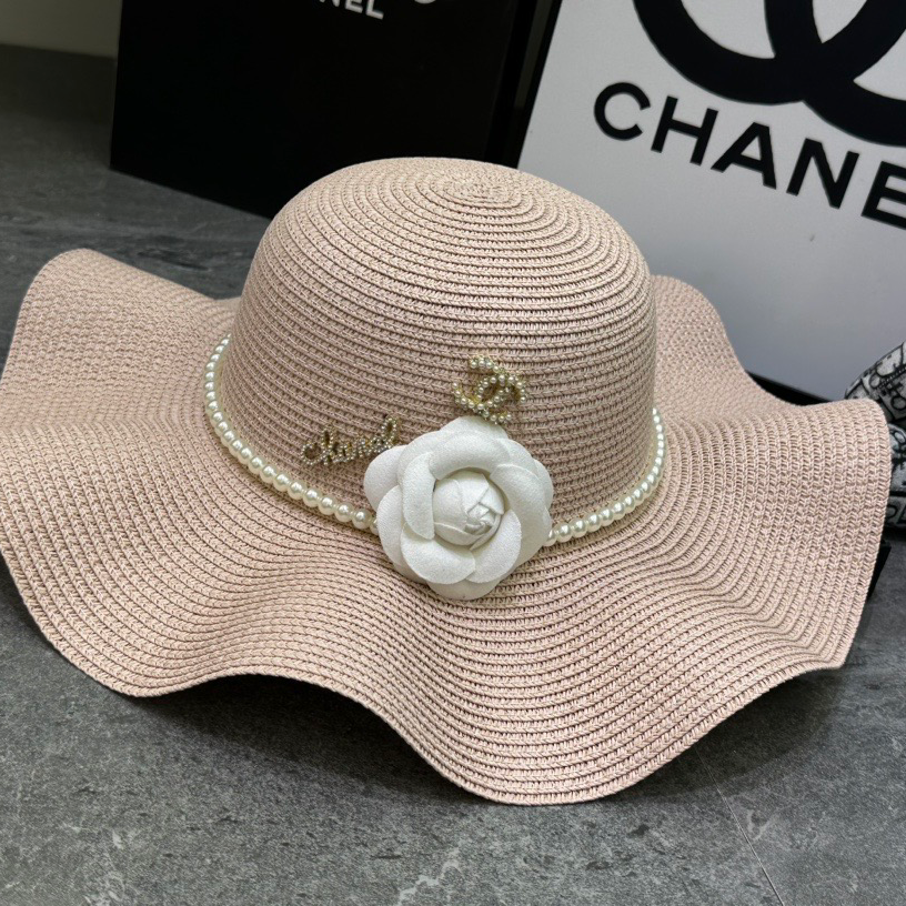 Ladies New Fashionable Wavy Edge Large Brim Sun Hat