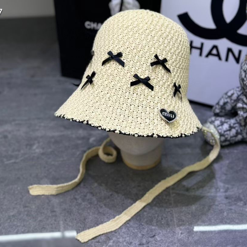 Ladies New Fashionable Slit Bucket Hat