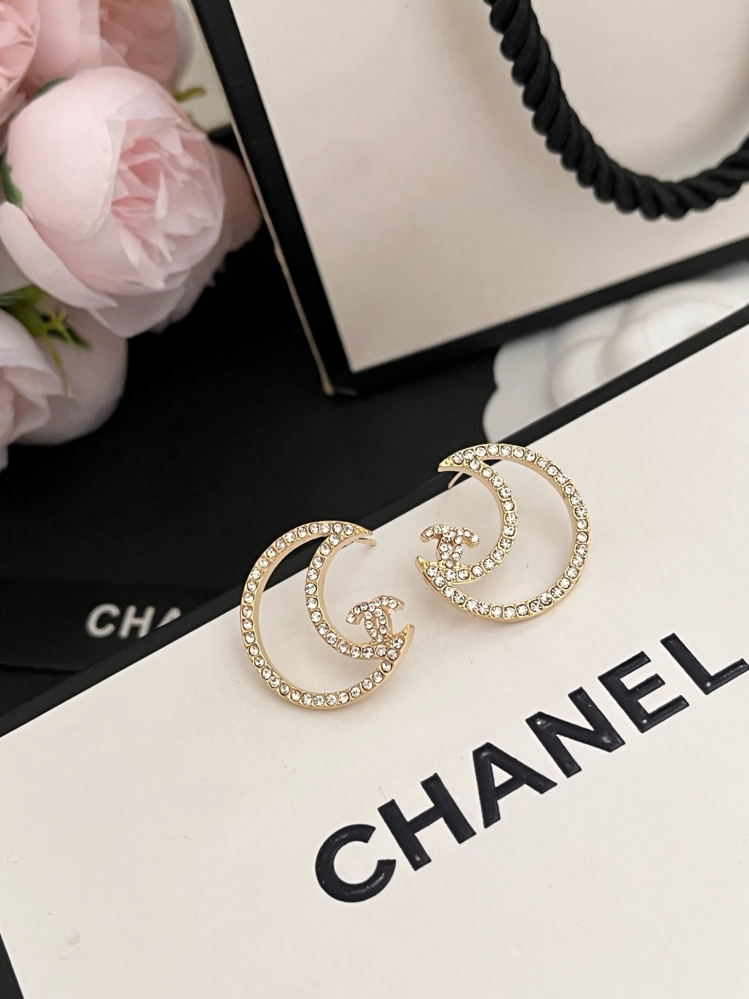 Women's Exquisite And Fashionable Earrings