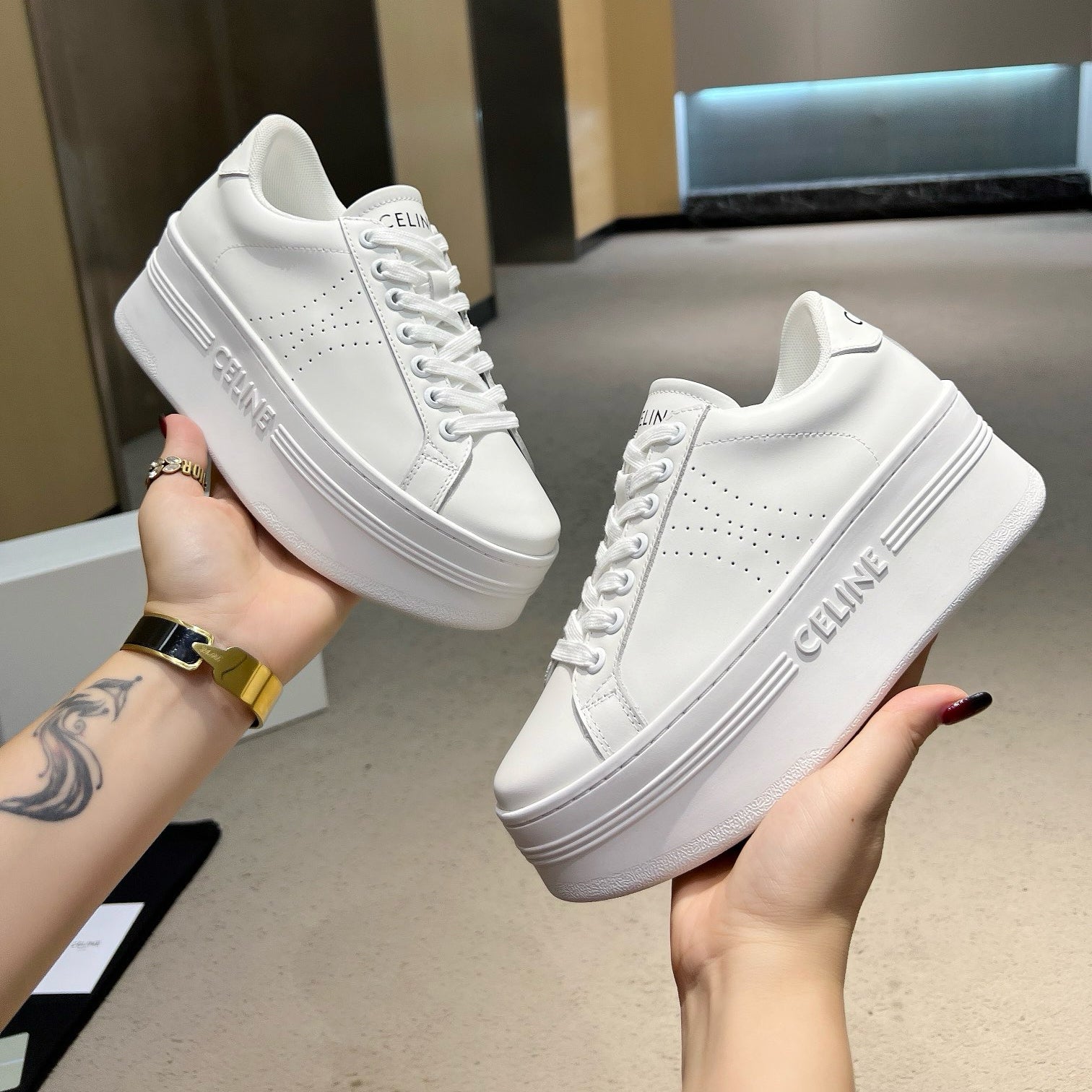 Women's Casual Breathable Sports White Shoes