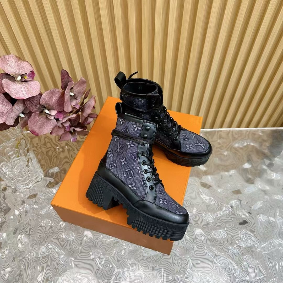 Ladies New Style Printed High Top Martin Boots