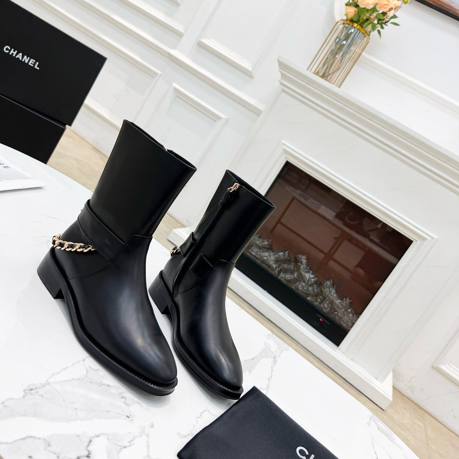 Ladies New High-end Leather Ankle Boots