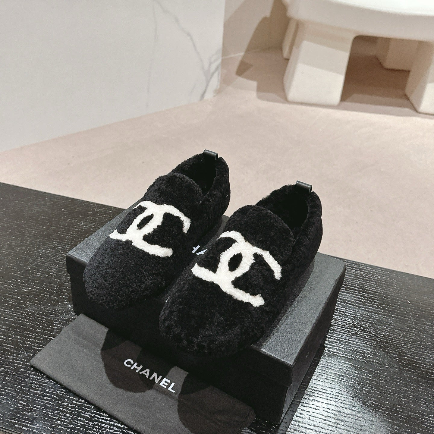 Women's Fashionable High-end Wool Home Shoes