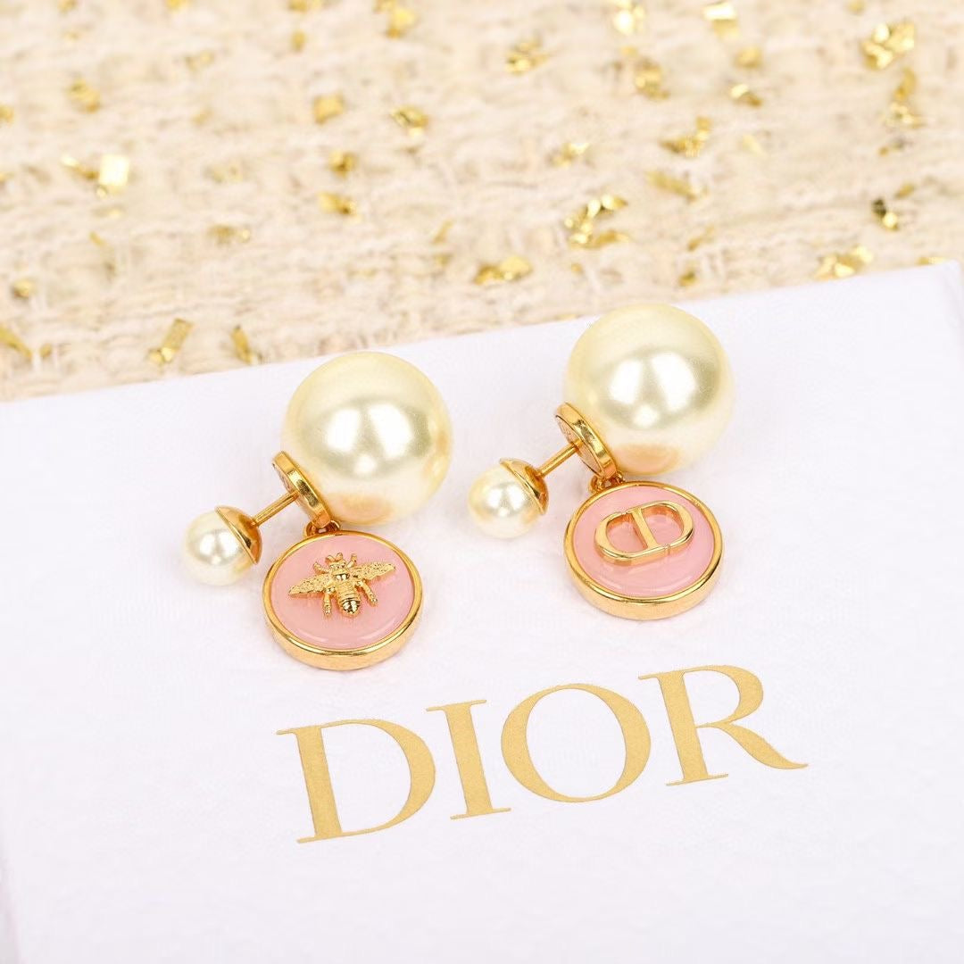 Women's Fashion High-end Letter Earrings