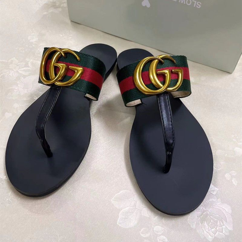 Ladies New Fashion Versatile Flat Beach Flip-flops