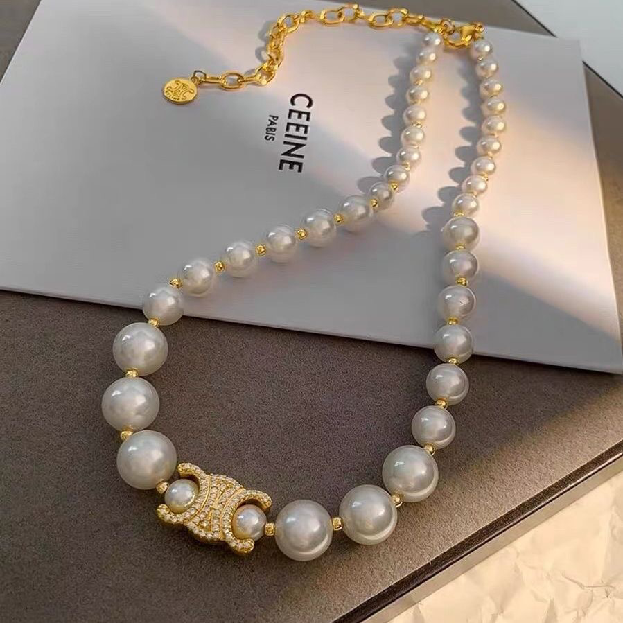 Ladies New Style Versatile Pearl Necklace